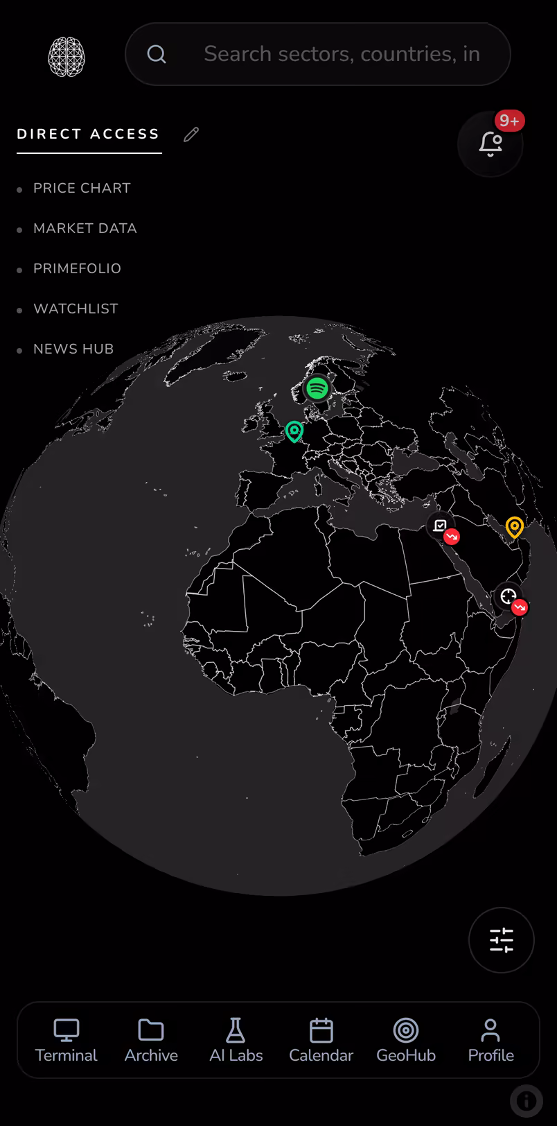 geoGM's home screen on an iPhone: the globe and direct access to the panels